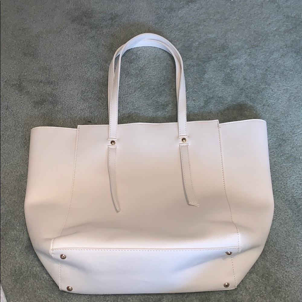 Beige tote